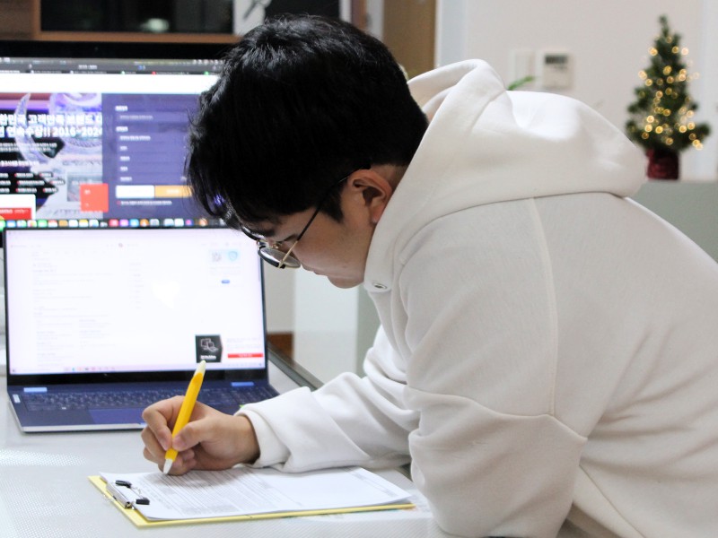 썸네일 이미지