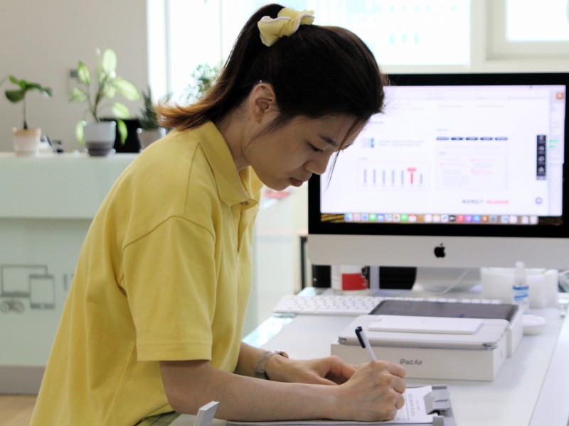 썸네일 이미지