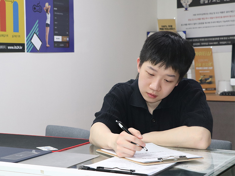 썸네일 이미지