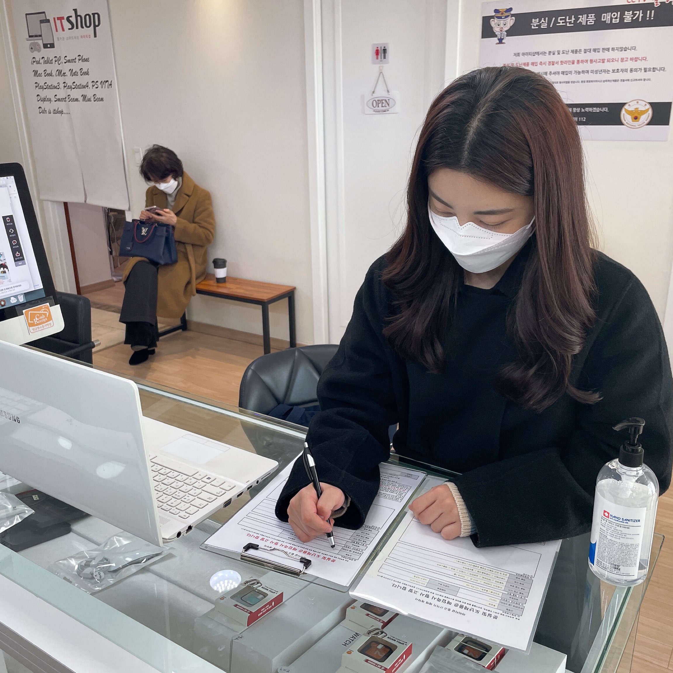썸네일 이미지