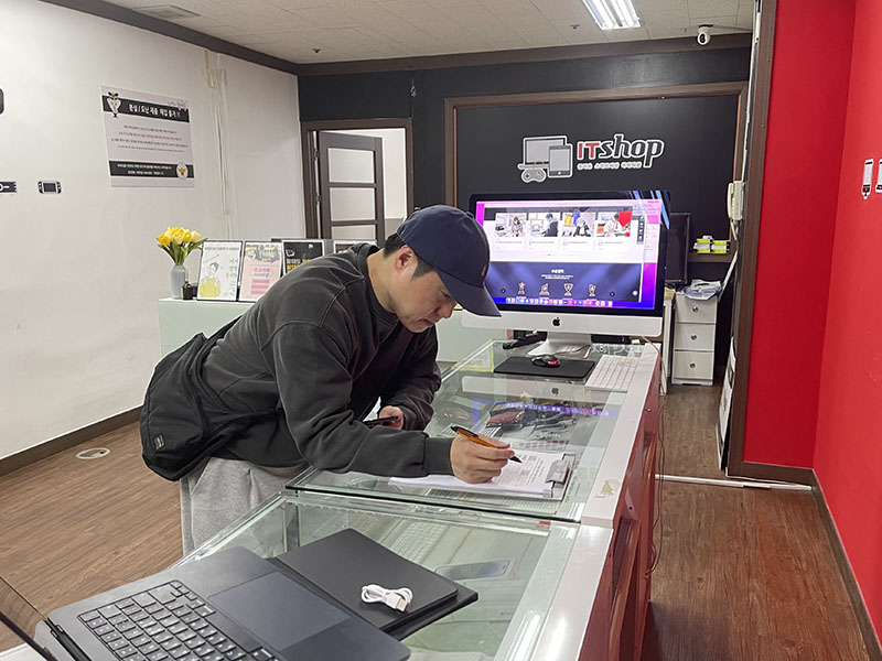 썸네일 이미지